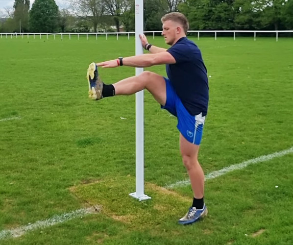 leg-swings-essential-stretches-for-rugby